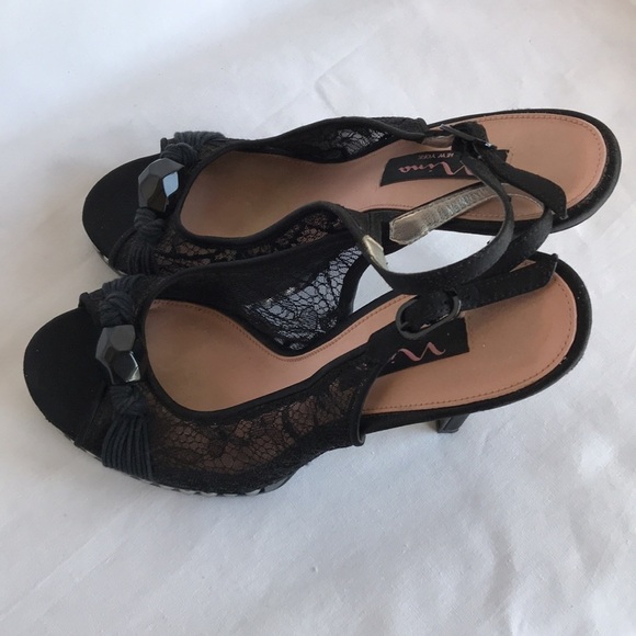 Nina New York black platform heels with ankle strap, pearl, bead, lace, size 7.5 - Picture 4 of 6